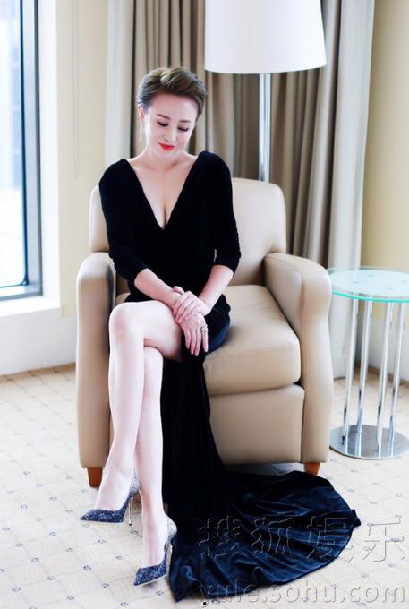 明星马丽的胸,揭秘明星马丽的傲人胸围之谜