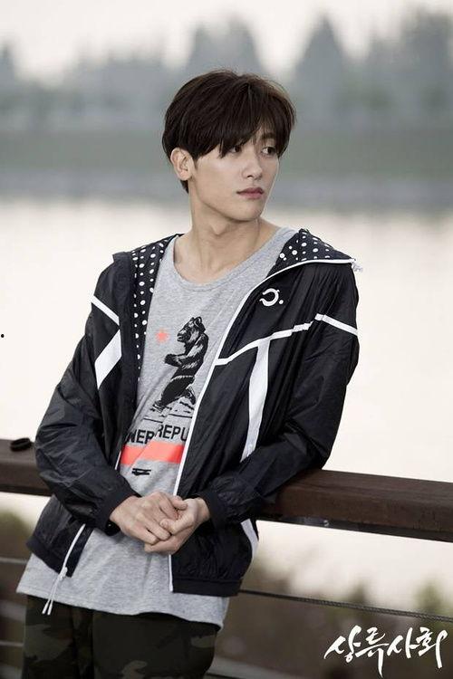 朴炯植图片,魅力四溢的韩流巨星