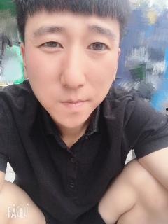 陈然 模特个人资料,时尚界新锐模特，魅力与才华并重