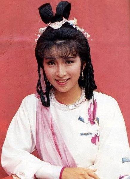 方青卓年轻瘦照片,年轻时的她美得令人心动